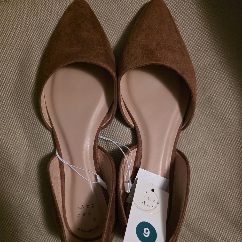 A New Day Women's Cognac Pointed Flats